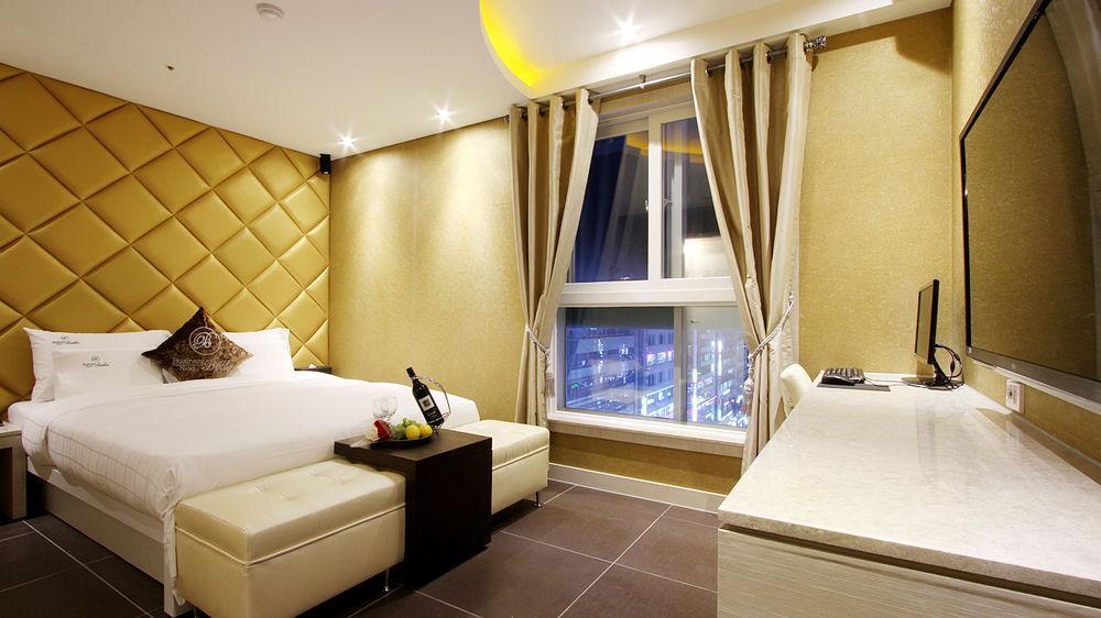 Bella Hotel Osan Buitenkant foto