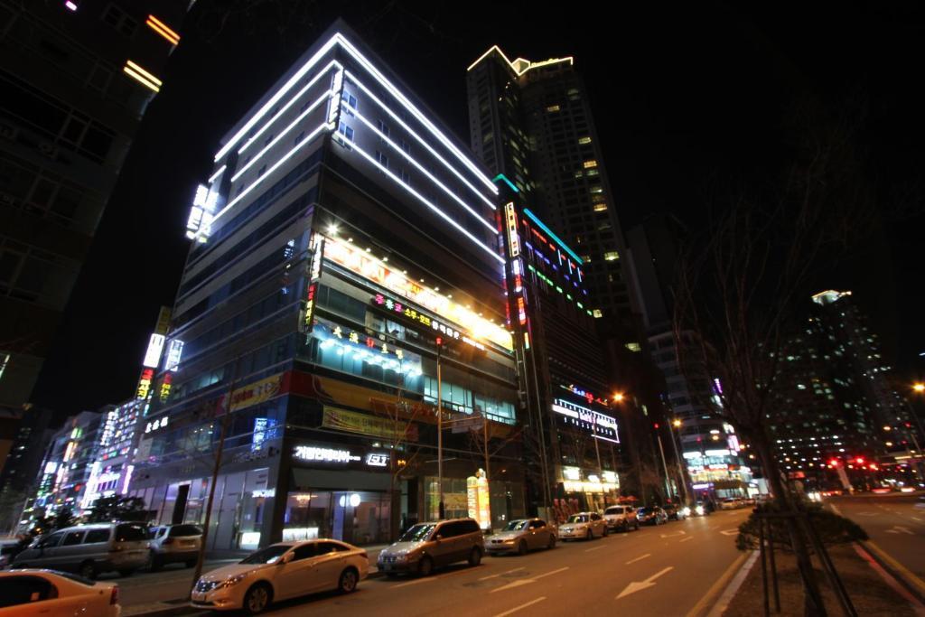 Bella Hotel Osan Buitenkant foto